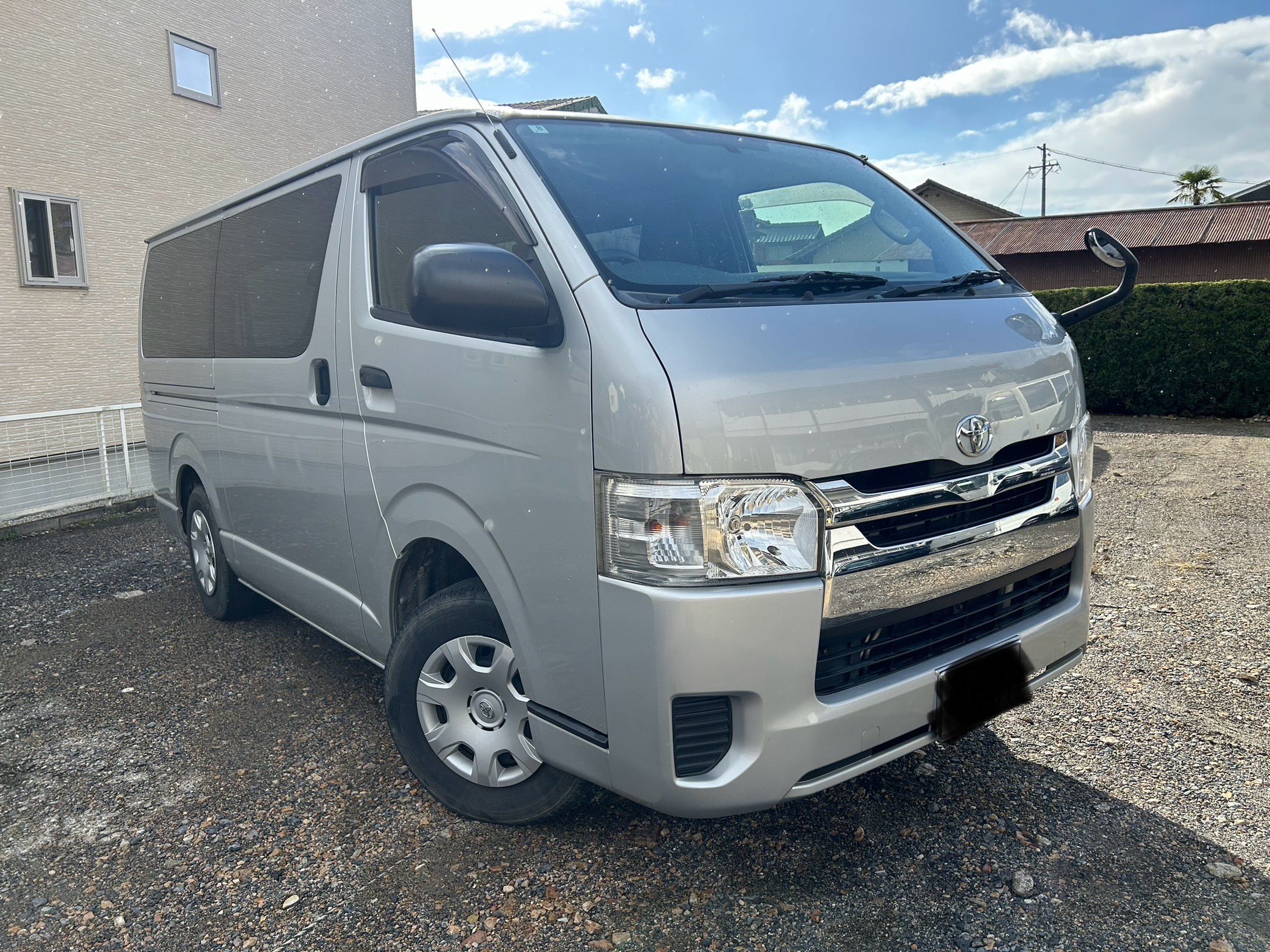 pixta_77025332_M